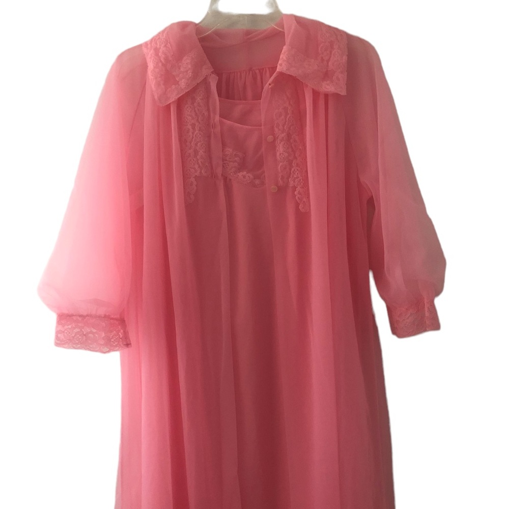 Elegant Pink Women's Nightgown